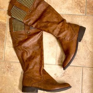 Women’s boots